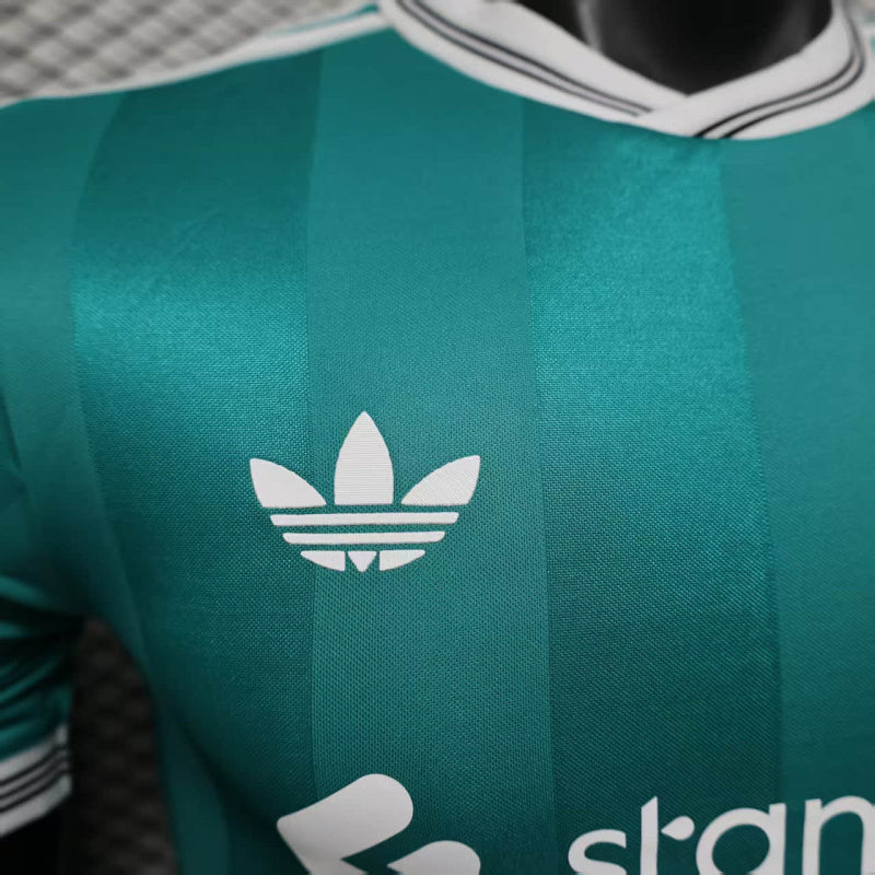 2025/2026 Liverpool 3e Shirt